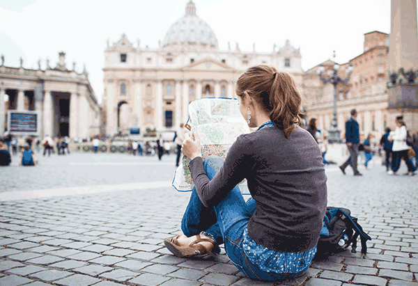 What to Wear in Rome: Italy Packing List (2023 Update)